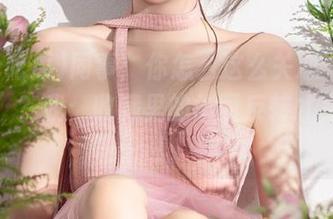 同事：你怎么这么关心“17c吃瓜”？我：收藏里的华丽反转才是重点！