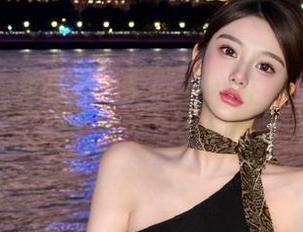 17吃瓜中心在等你在线下单：给我来一波个性化的八卦推荐！