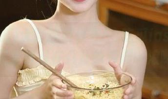 无聊的时候在58吃瓜ios里刷瓜，完全沉浸在八卦的海洋…浪啊！
