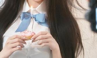 忍不住了，万里长征黑料不打烊668.su的下载按钮好像在叫我，难道瓜也有吸引力？心动！