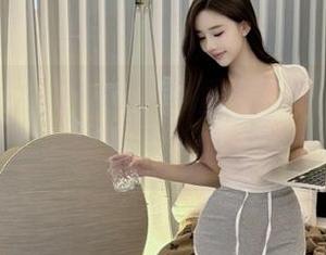 “718.sx”网站：每天都在收集八卦，难道是上帝的听众吗？
