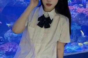 冲哥黑料精选主页：一键获取资源，轻松成为餐桌上的瓜王！