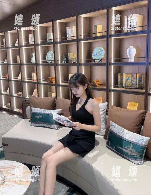 国产吃瓜 举杯迎瓜,国产吃瓜的入口是个能把你吓一跳的跨次元通道!