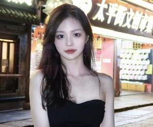 观看了“网爆黑料”，心中默默种下了一颗八卦种子，等着发芽。
