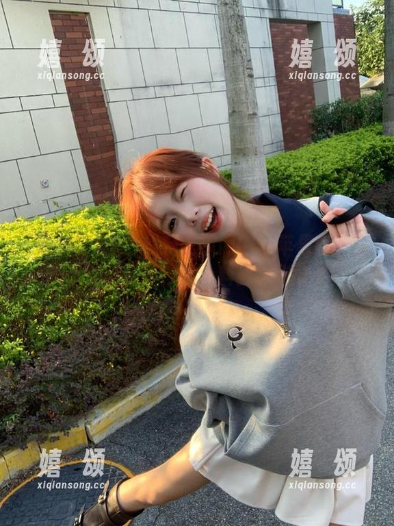 黑料吃瓜网666苹果版：今天你营业了吗？漏个料我请你吃瓜！
