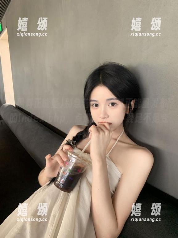 黑料正能量 别急着走,黑料正能量发布的index.php,点进去让我怀疑是不是变黑科技了!