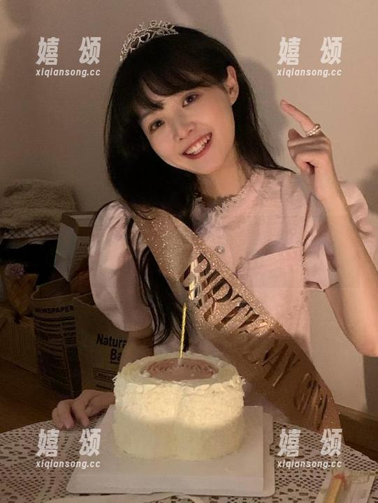 黑料社 传说中的黑料社,下载不花钱,想吃瓜就来!