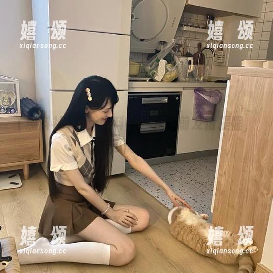 黑料社 最新黑料社,下载前友情提醒,吃瓜需谨慎哦