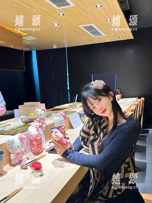 黑料社 渐渐地被黑料社网址迷住,还能带你一起扒皮,真是太让人欣慰了!
